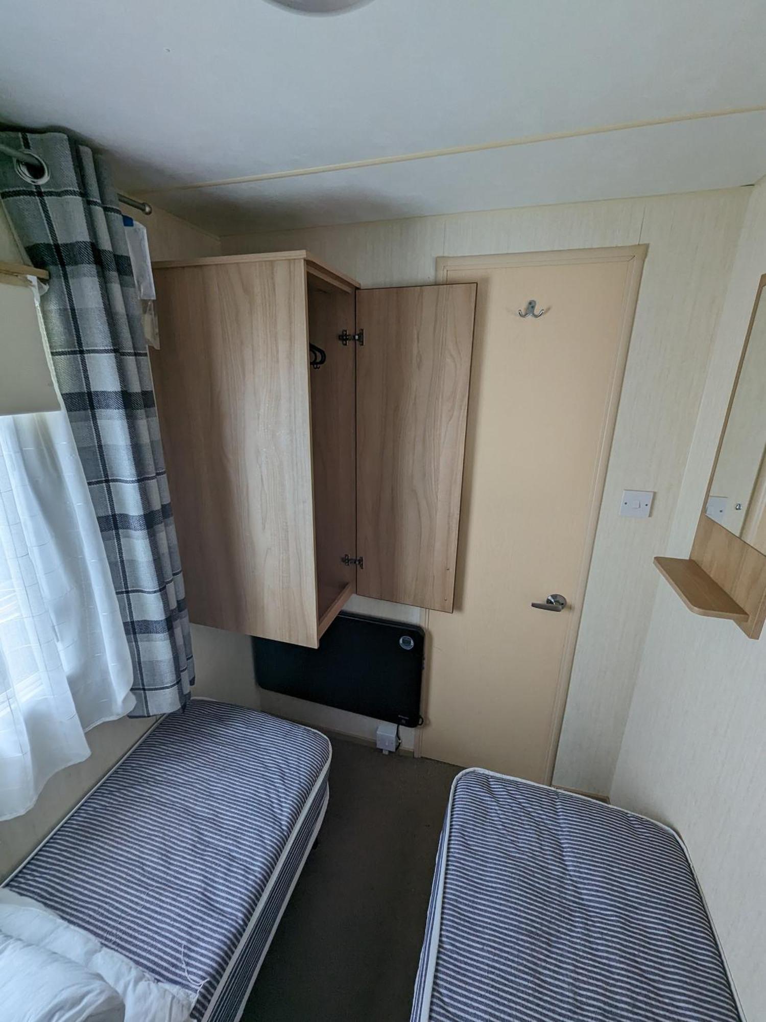 3 Bedroom Caravan, Sleeps 8 Lyons Lido Beach Prestatyn Buitenkant foto