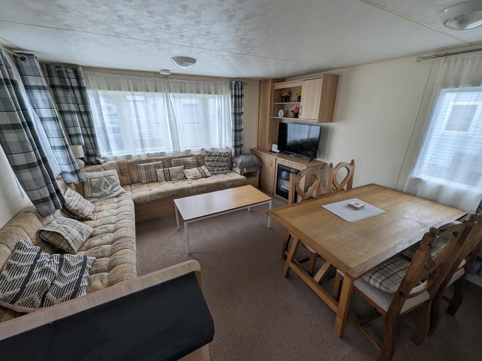 3 Bedroom Caravan, Sleeps 8 Lyons Lido Beach Prestatyn Buitenkant foto